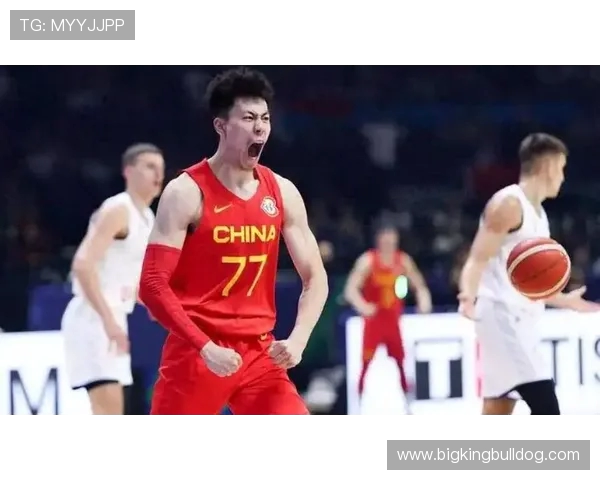 男篮集训再调整：赵维伦因学分离队，张镇麟伤退，郭士强或启用赵继伟 + 王俊杰(1)